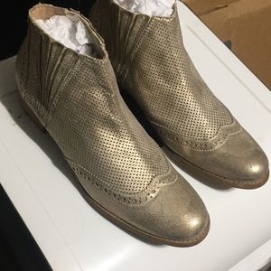 Sundance cate ankle boot